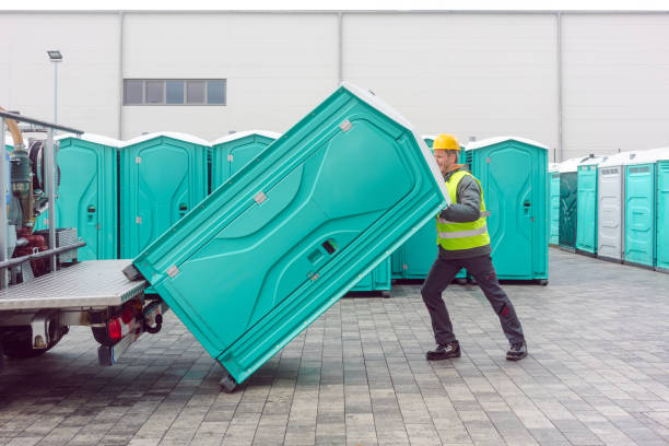 Porta potty delivery and setup in Eagle Crest, OR